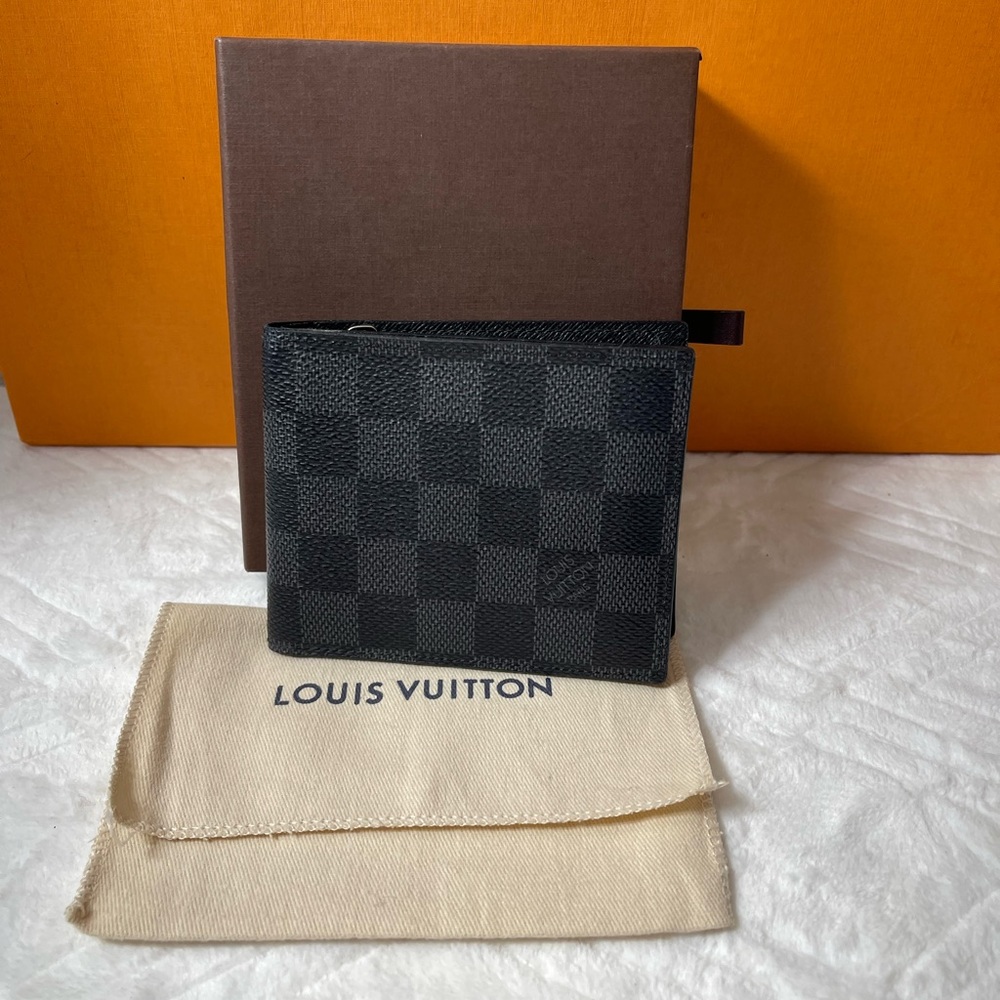 ❤️Louis Vuitton Black Mens Wallet with box and dust-bag ❤️